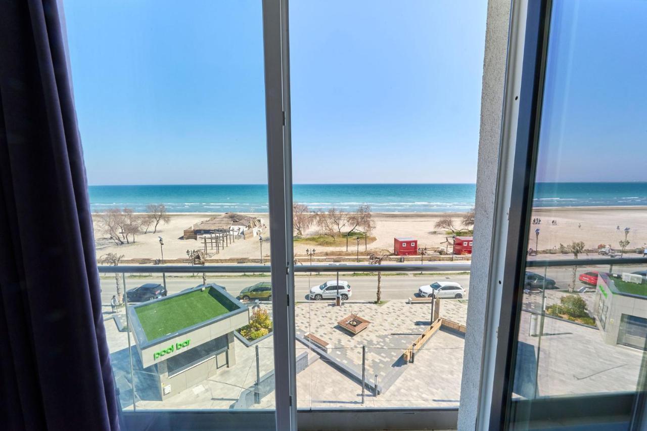 Glamour Red Apartment 22 In Spa Pool Resort Mamaia Luaran gambar