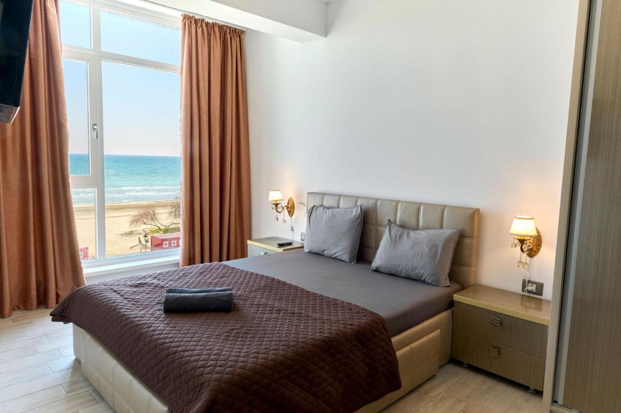 Glamour Red Apartment 22 In Spa Pool Resort Mamaia Luaran gambar