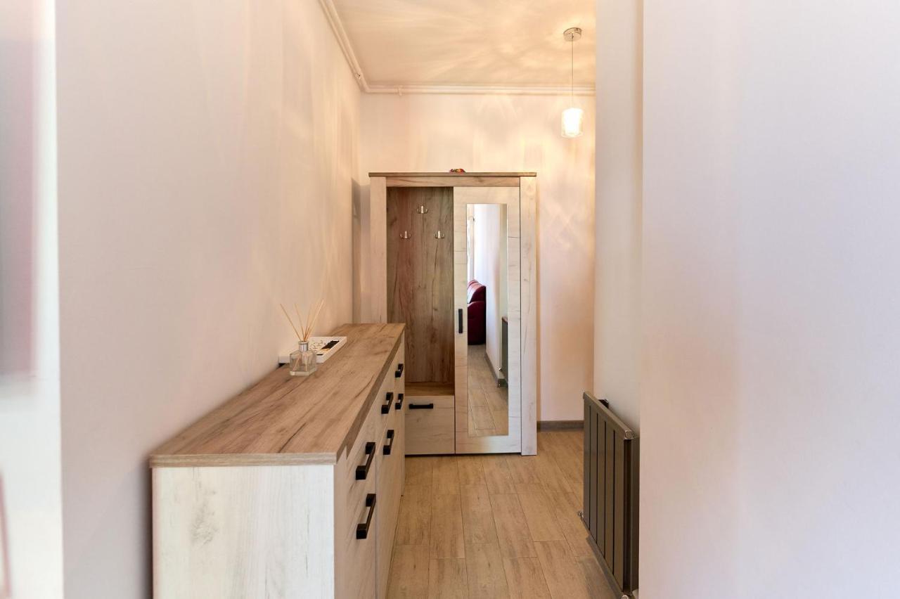 Glamour Red Apartment 22 In Spa Pool Resort Mamaia Luaran gambar