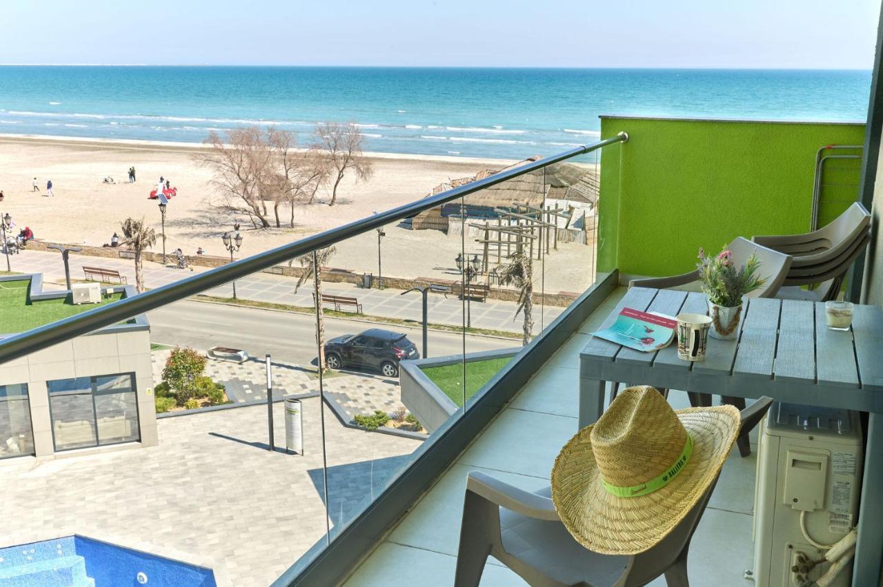 Glamour Red Apartment 22 In Spa Pool Resort Mamaia Luaran gambar