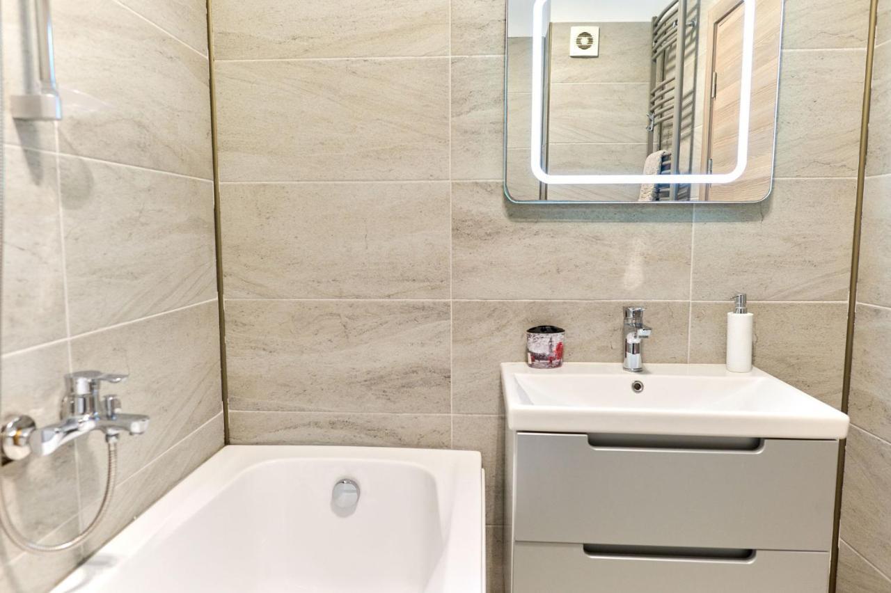 Glamour Red Apartment 22 In Spa Pool Resort Mamaia Luaran gambar