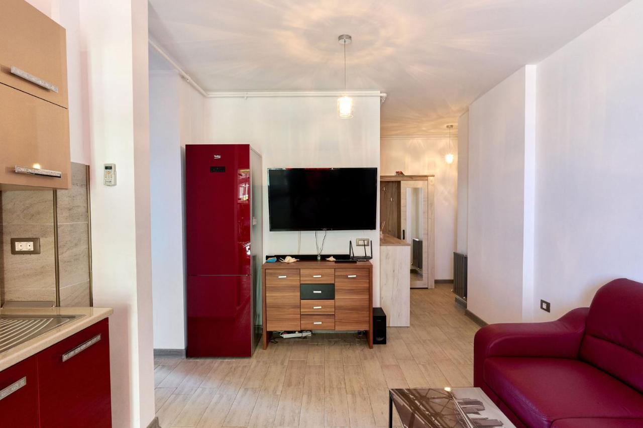 Glamour Red Apartment 22 In Spa Pool Resort Mamaia Luaran gambar