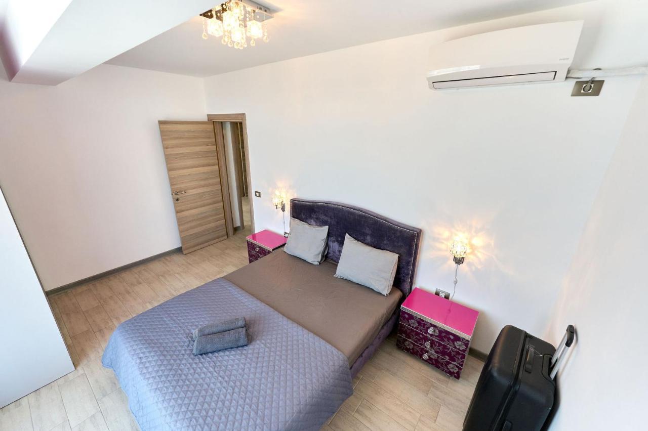 Glamour Red Apartment 22 In Spa Pool Resort Mamaia Luaran gambar